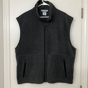 Charcoal color Columbia fleece vest